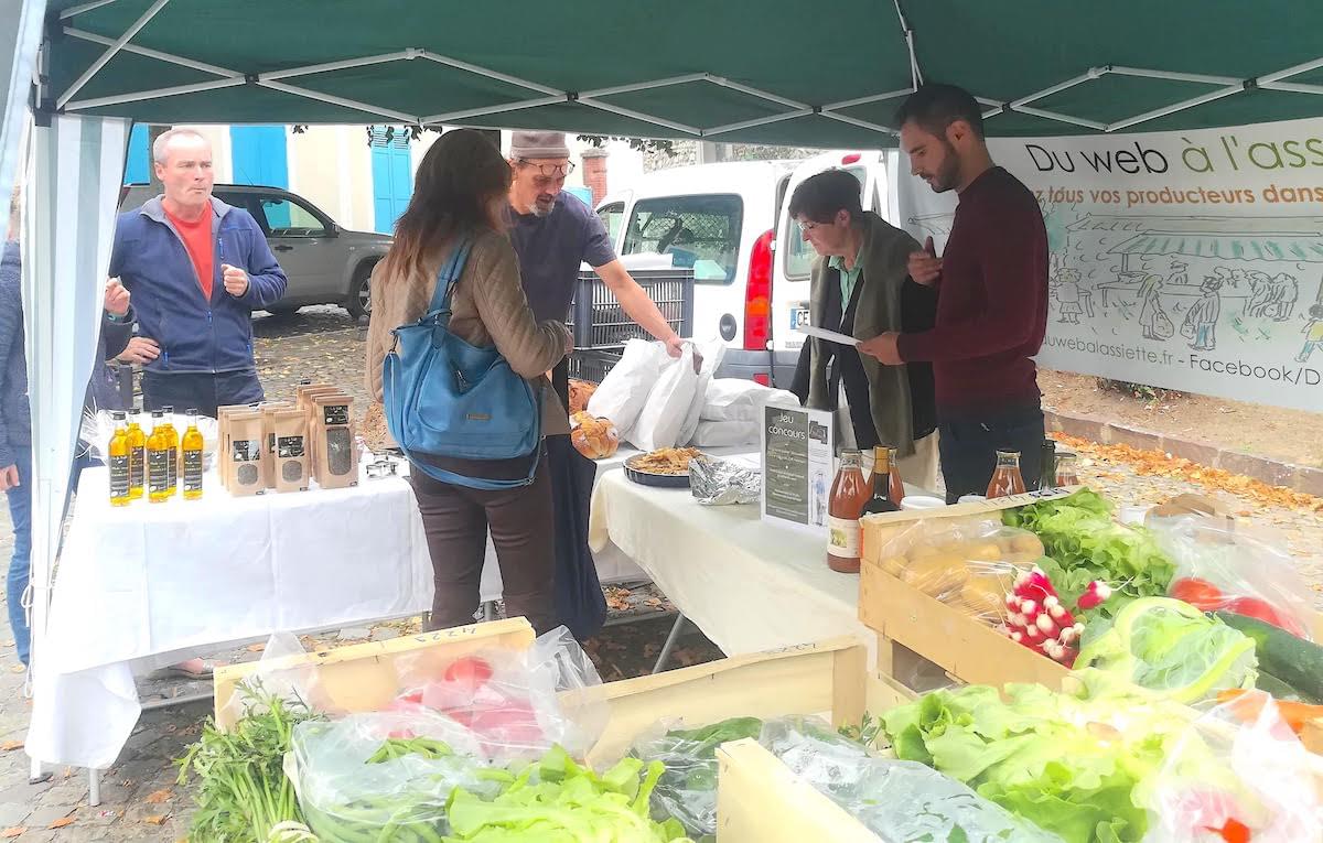 ©JFroger - Buchelay - Les producteurs locaux rejoignent la halle place Trolliard à partir du 22 avril 2021