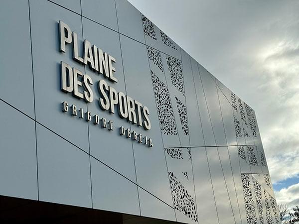 Façade de la Plaine Des Sports Grigore-Obreja