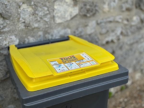 Poubelle jaune