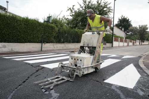 La signalisation horizontale a été réalisée mardi 27 août 2013.